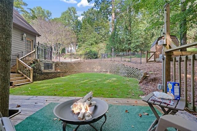 3752 Frederica Road NW, Berkeley Lake, GA 30096