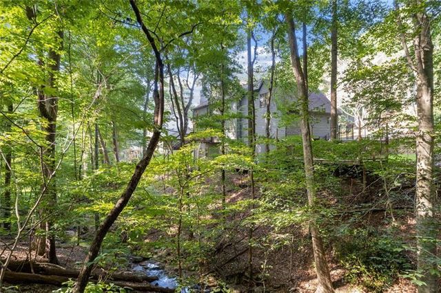 3752 Frederica Road NW, Berkeley Lake, GA 30096