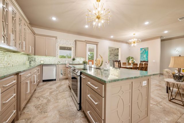 5202 Riviera Lane, San Angelo, TX 76904