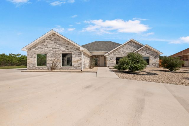 5202 Riviera Lane, San Angelo, TX 76904