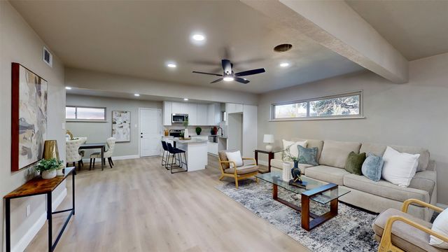 5009 Roxie Street, Haltom City, TX 76117