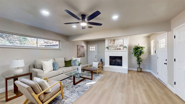 5009 Roxie Street, Haltom City, TX 76117