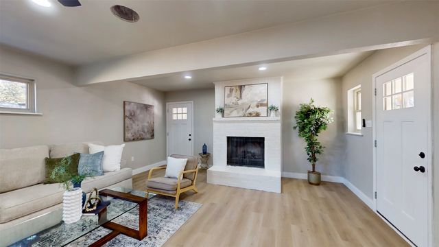 5009 Roxie Street, Haltom City, TX 76117