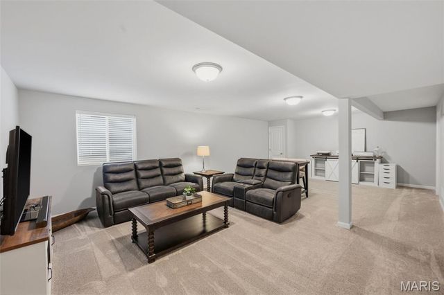411 Knothole Lane, Wentzville, MO 63385