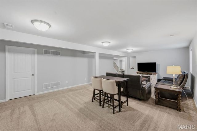 411 Knothole Lane, Wentzville, MO 63385