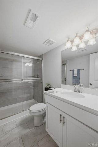 411 Knothole Lane, Wentzville, MO 63385