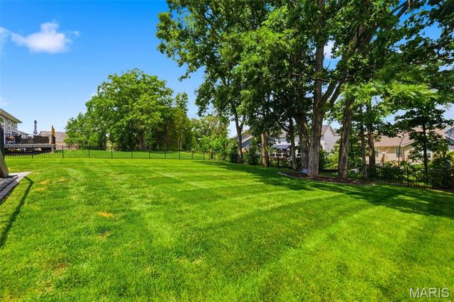 411 Knothole Lane, Wentzville, MO 63385