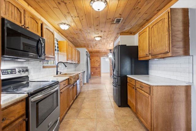 2783 CR 3114, Henderson, TX 75654