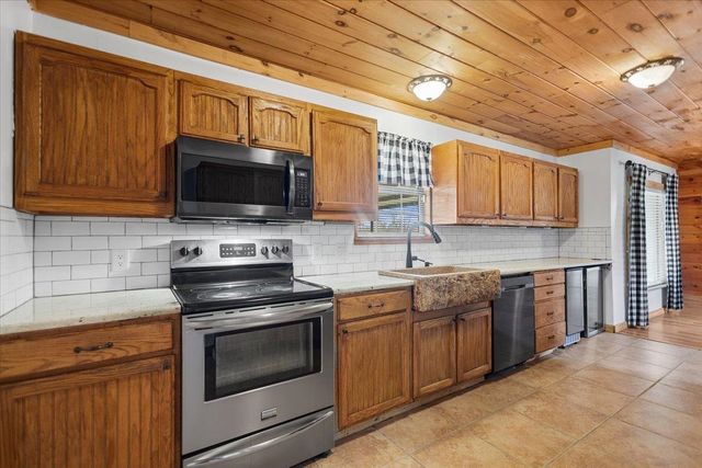 2783 CR 3114, Henderson, TX 75654