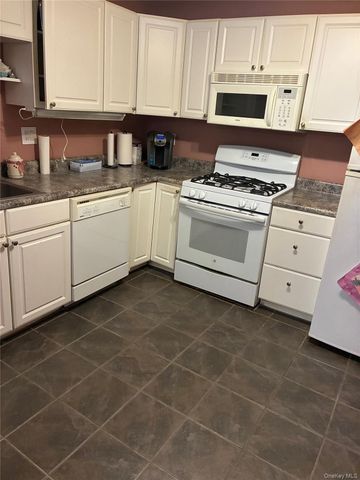 55 Country Club Lane, Pomona, NY 10970