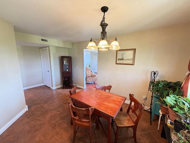 1176 Leeka Road, Green Twp, OH 45159