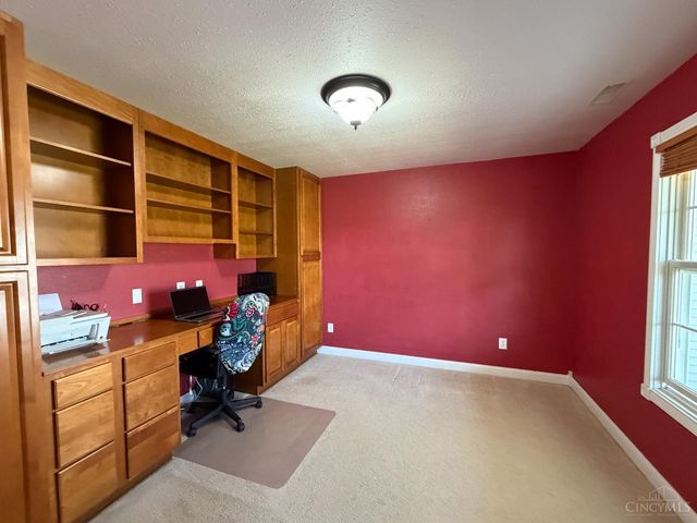 1176 Leeka Road, Green Twp, OH 45159