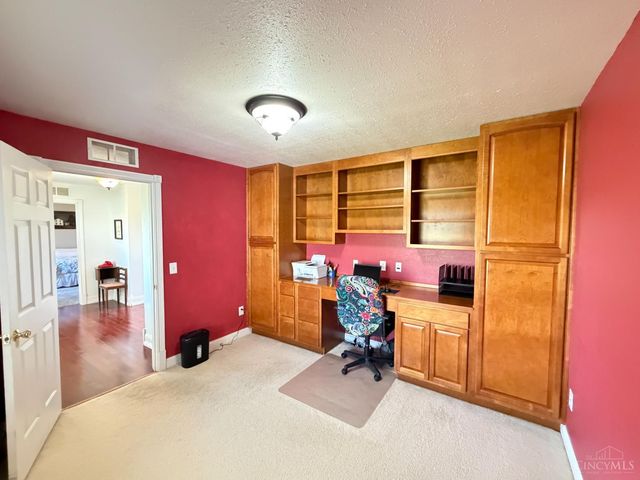 1176 Leeka Road, Green Twp, OH 45159