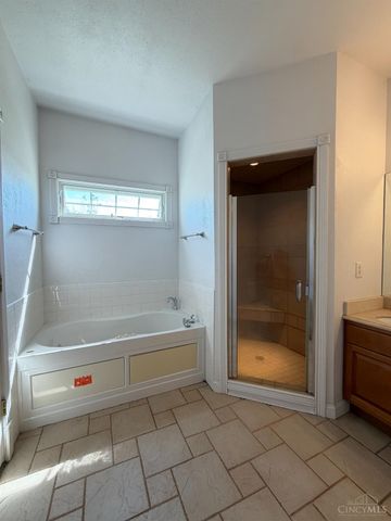1176 Leeka Road, Green Twp, OH 45159