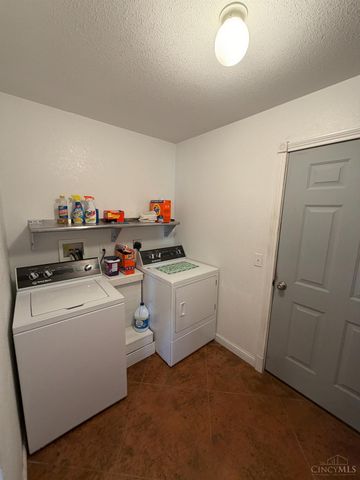 1176 Leeka Road, Green Twp, OH 45159