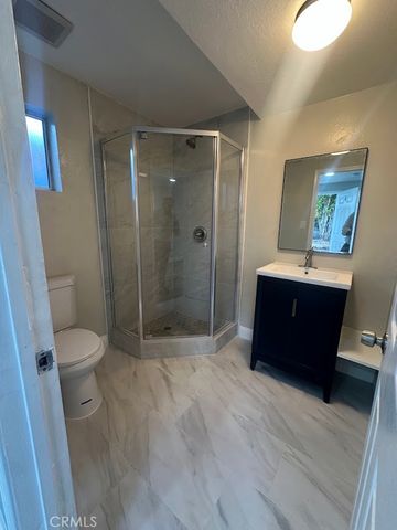 370 W Artesia, Pomona, CA 91768