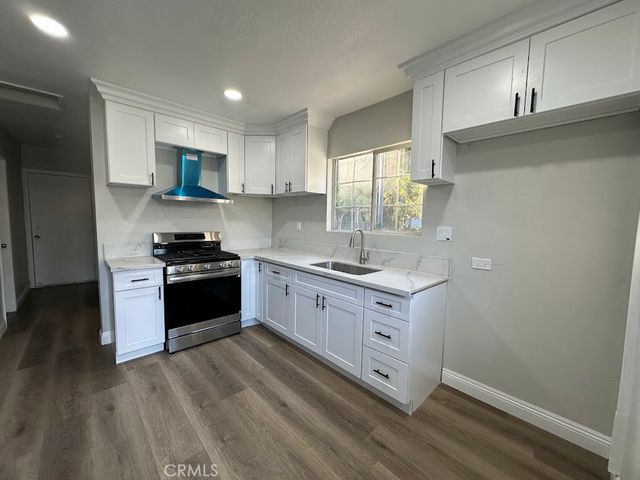 370 W Artesia, Pomona, CA 91768