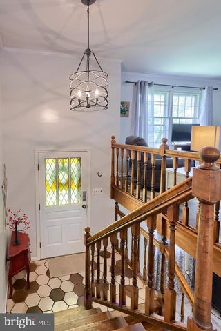 925 EDINBURGH DR, Lancaster, PA 17601