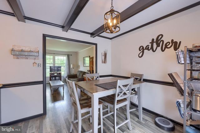 925 EDINBURGH DR, Lancaster, PA 17601