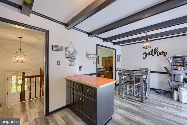 925 EDINBURGH DR, Lancaster, PA 17601