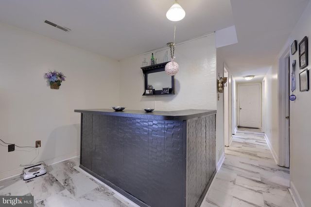 925 EDINBURGH DR, Lancaster, PA 17601
