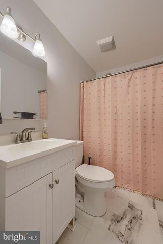 925 EDINBURGH DR, Lancaster, PA 17601