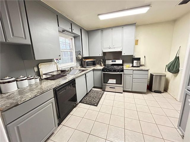 5530 Gaillard Drive, Mobile, AL 36608