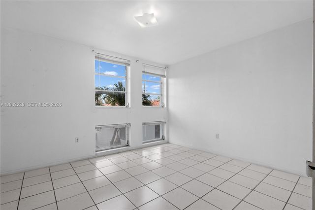 8001 Byron Ave 3C, Miami Beach, FL 33141