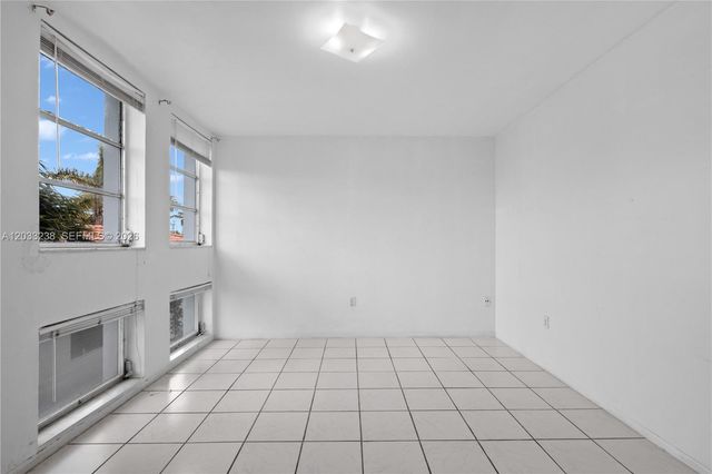 8001 Byron Ave 3C, Miami Beach, FL 33141
