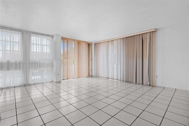 8001 Byron Ave 3C, Miami Beach, FL 33141