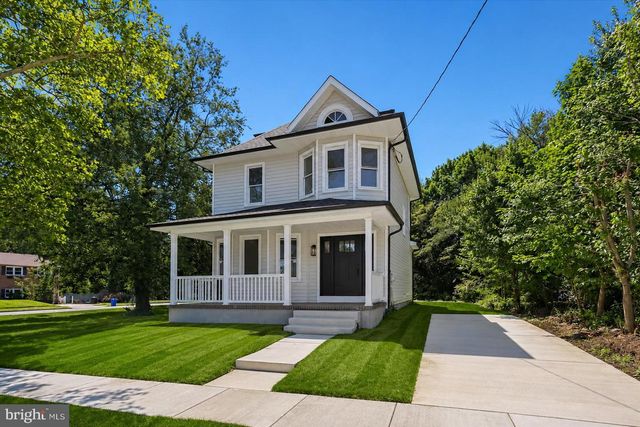 302 W WASHINGTON AVE, Magnolia, NJ 08049