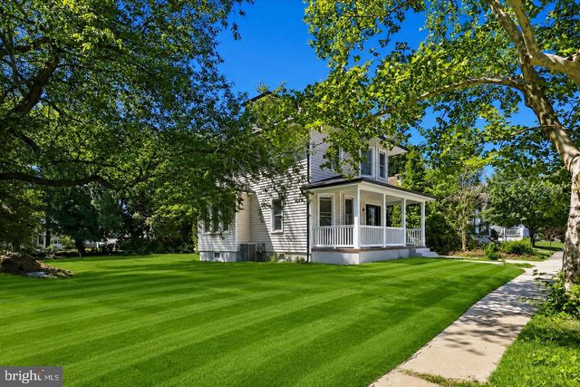 302 W WASHINGTON AVE, Magnolia, NJ 08049