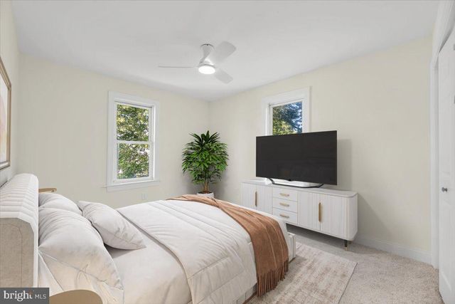 302 W WASHINGTON AVE, Magnolia, NJ 08049