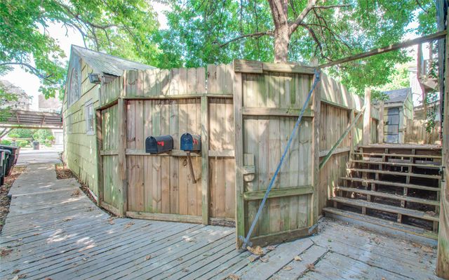 5313 Palmetto Street B, Houston, TX 77081