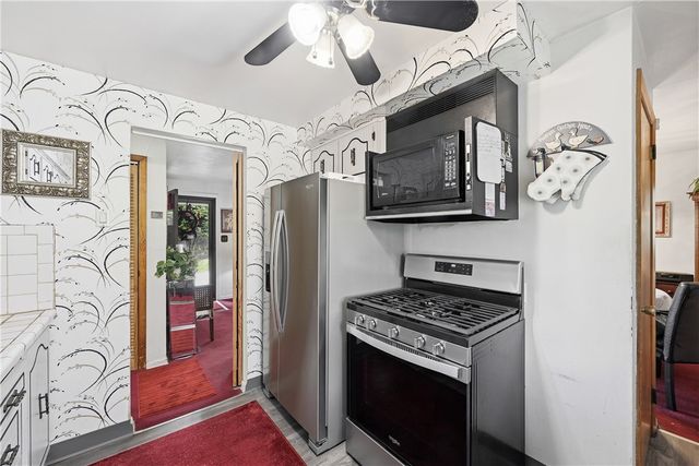 8008 Mark Dr, Verona, PA 15147