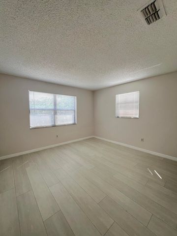 950 Louisiana Avenue, Sebastian, FL 32958