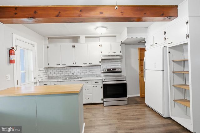 851 DELTA AVE, Reading, PA 19605