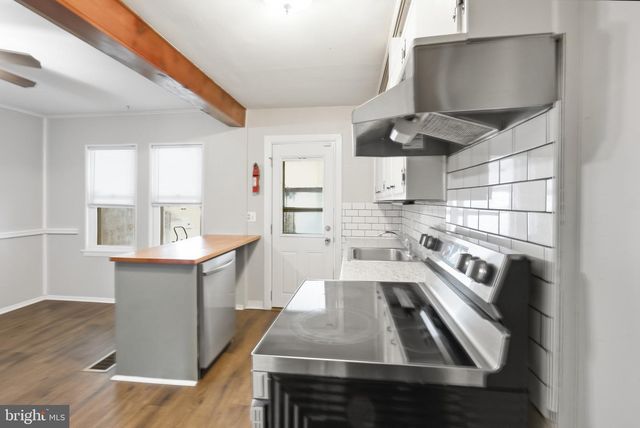 851 DELTA AVE, Reading, PA 19605
