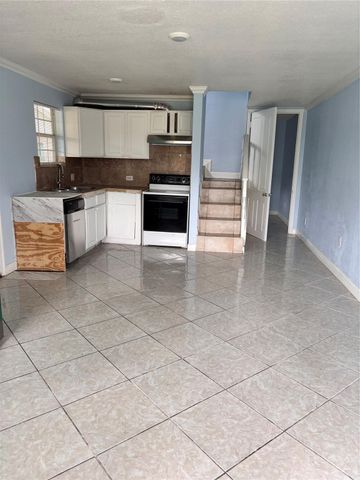 7301 Ave B, Houston, TX 77011