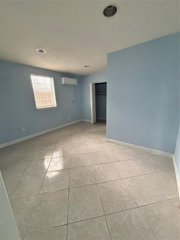 7301 Ave B, Houston, TX 77011