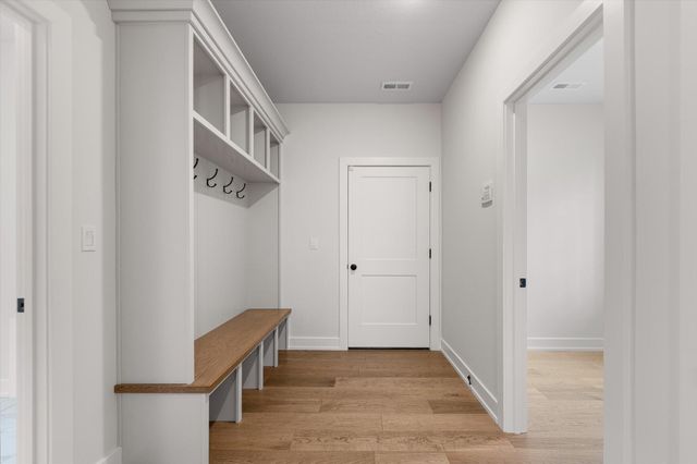 108 WALTON HEATH CT, Columbia, MO 65201