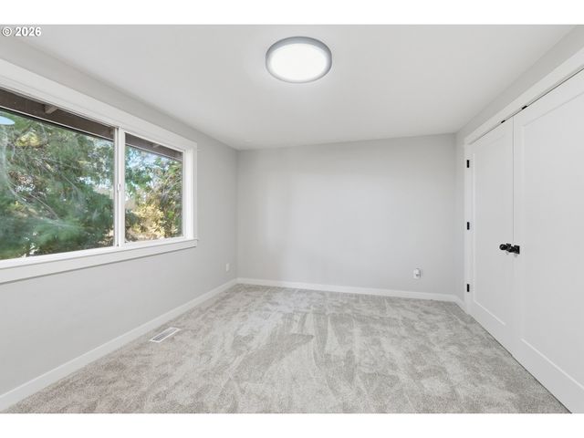 4191 Ne EL CAMINO Dr, Gresham, OR 97030