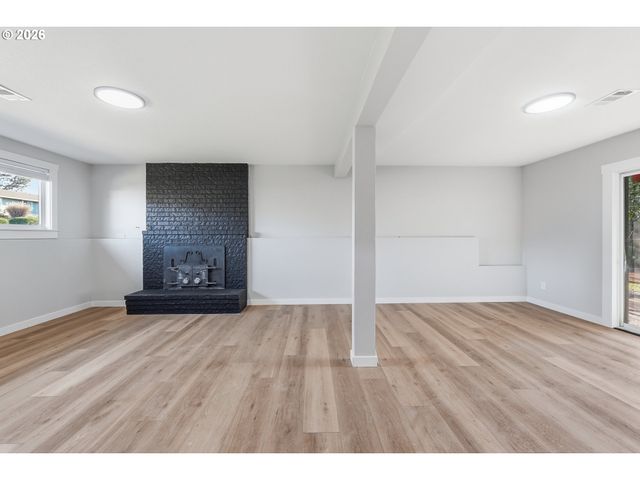 4191 Ne EL CAMINO Dr, Gresham, OR 97030