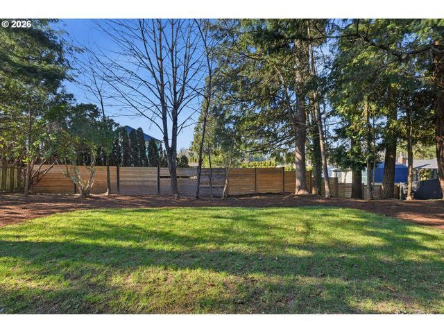 4191 Ne EL CAMINO Dr, Gresham, OR 97030