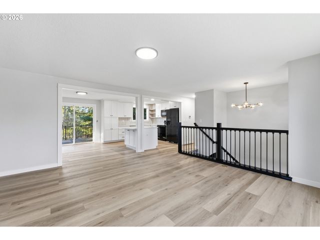 4191 Ne EL CAMINO Dr, Gresham, OR 97030