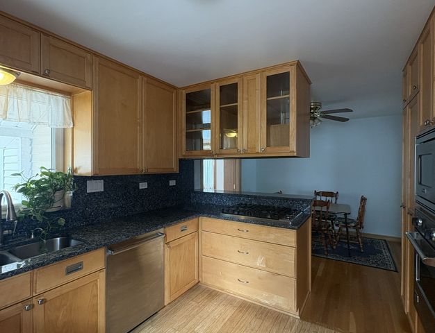 560 N Lavergne Avenue, Northlake, IL 60164