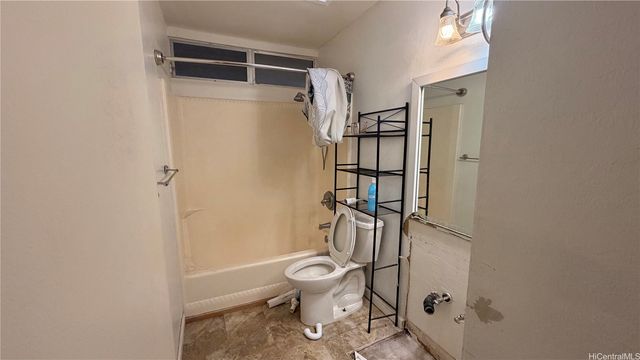 84-510 Farrington Highway 5, Waianae, HI 96792