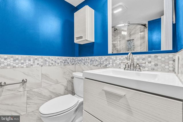6109 PLAINVILLE LN, Woodbridge, VA 22193