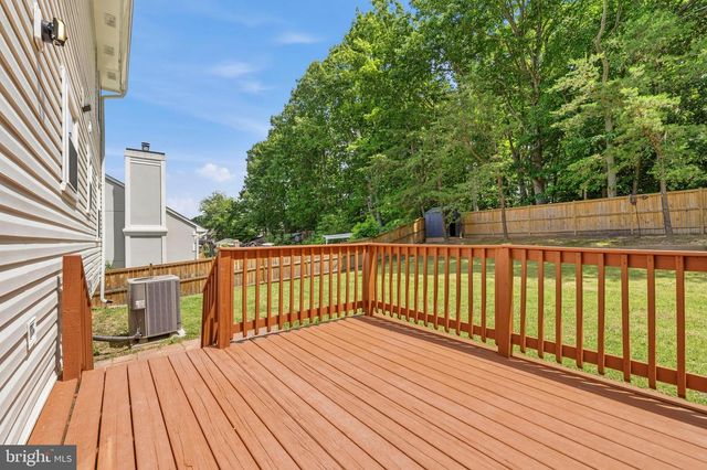 6109 PLAINVILLE LN, Woodbridge, VA 22193