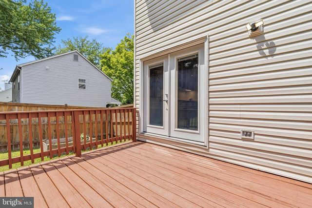 6109 PLAINVILLE LN, Woodbridge, VA 22193